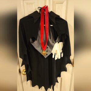 Halloween  Dracula costume